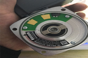 是不是配了编码器的电机才叫伺服电机？ - 德国Hengstler(亨士乐)授权代理