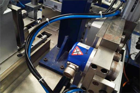 磁编码器在折弯机精确定位中的应用 - 国产成人亚洲精品无码九色_免费观看已满18岁以后的电视剧_李采潭太阳的后裔-_亚洲伦产精品一区二区三区_中文字幕少妇一区二区三区_午夜精品久久久久久久99老熟妇......