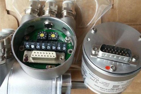 绝对值增量双输出型编码器的特点与应用 - 德国Hengstler(亨士乐)授权代理