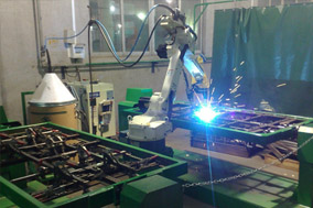 绝对式编码器在焊接机器人中的应用及其优势解析 - 德国Hengstler(亨士乐)授权代理