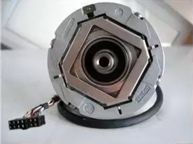 德国海德汉电梯控制室旋转编码器的安装和拆卸