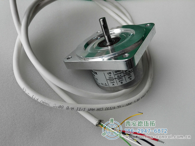 图为一款亨士乐SSI编码器的实物照片