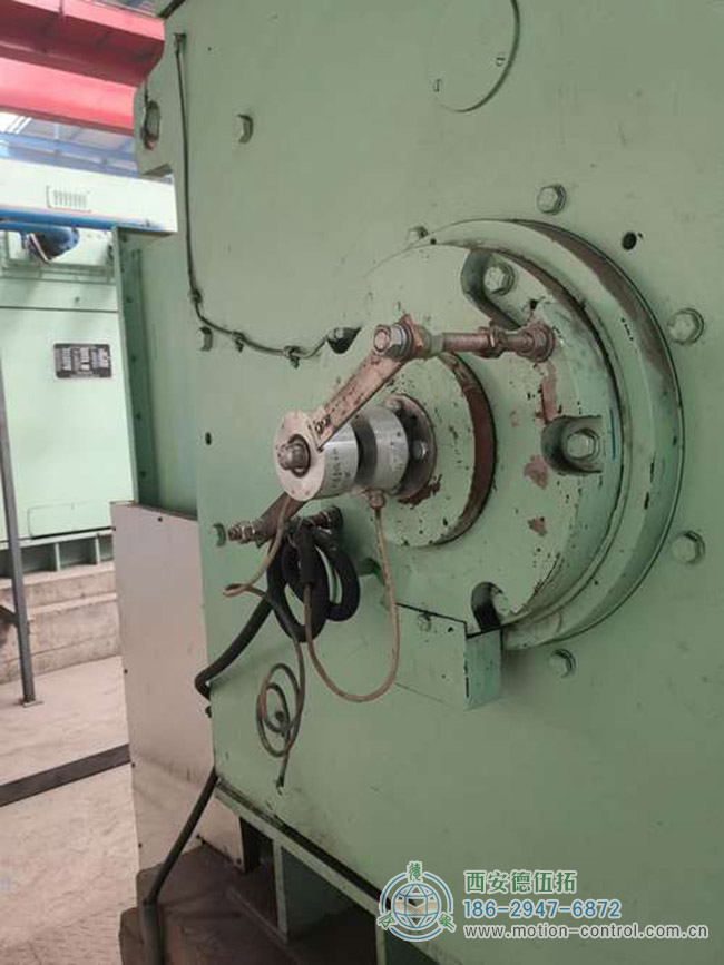 图为重载编码器在轧机的实际应用照片