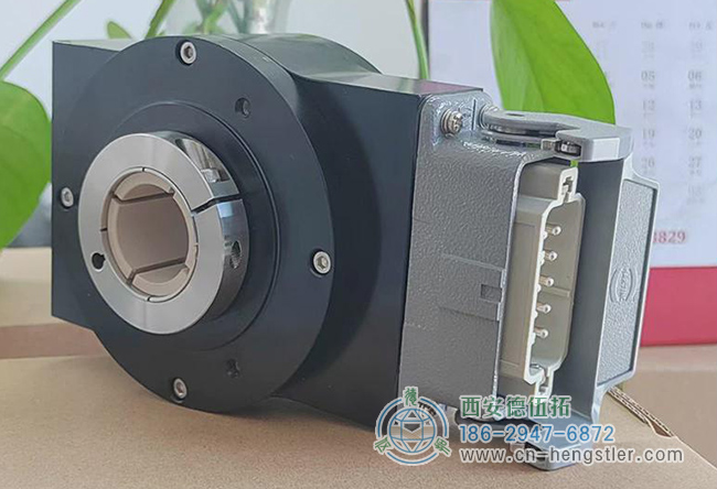 图为石油行业常用的亨士乐HSD35系列重载编码器照片